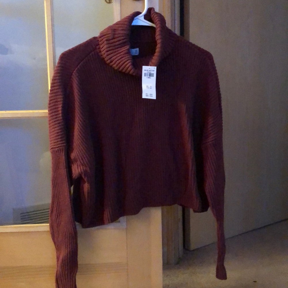Cropped sweater